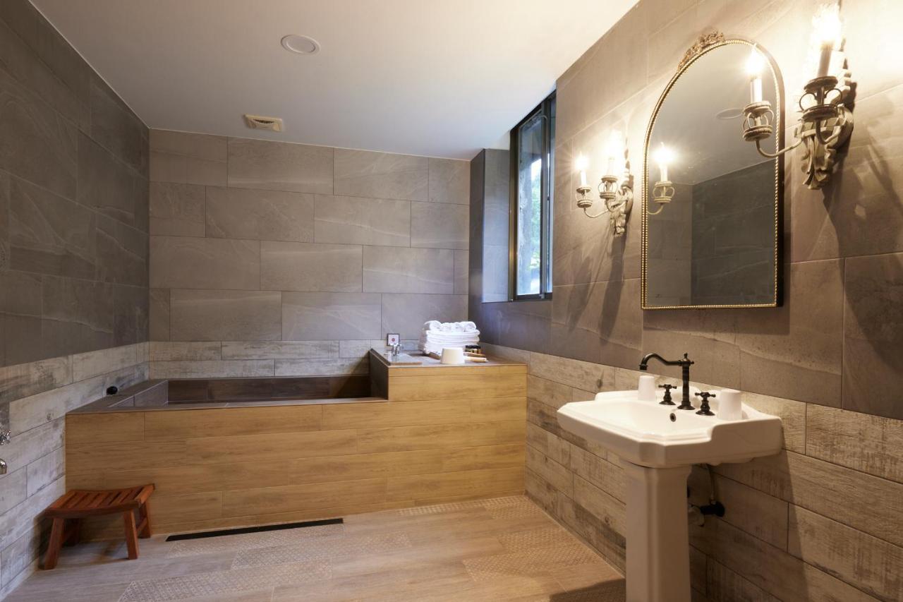 Kyokusui Hotspring Hotel تايبيه المظهر الخارجي الصورة