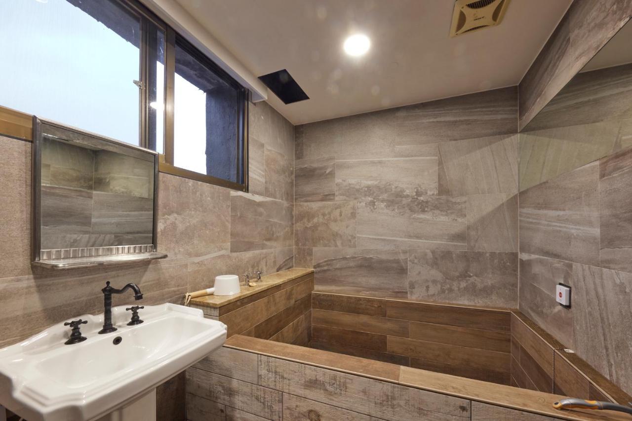 Kyokusui Hotspring Hotel تايبيه المظهر الخارجي الصورة